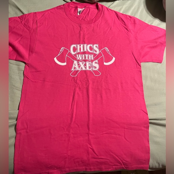 World Famous Lumberjills CHICS WITH AXES hot pink tshirt - Picture 2 of 5